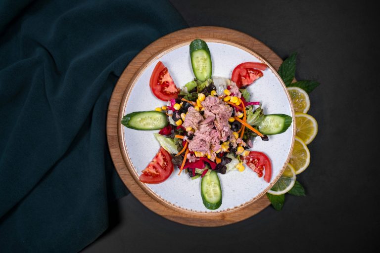 Creating Delicious Vegetarian Meals That Satisfy Meat-Eaters