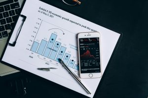 Strategies for Keeping Up With Trends Without Overspending